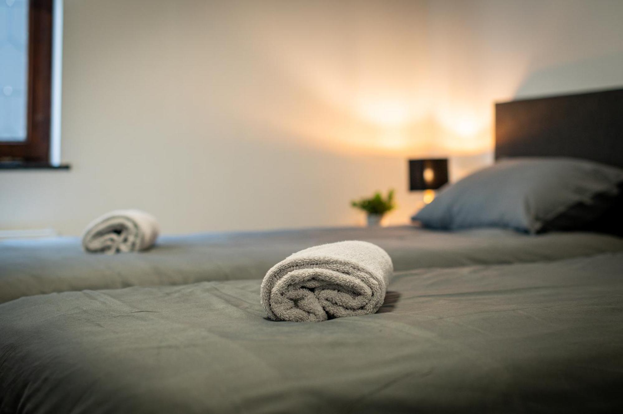 L'Endroit By La Reine City Center Spa Zewnętrze zdjęcie
